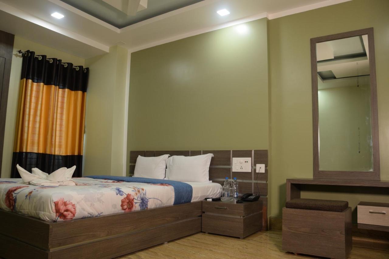 Hotel Nandini Baharampur Eksteriør bilde